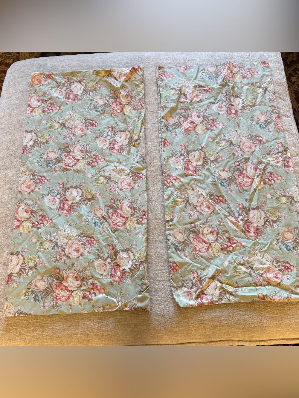 VTG Ralph Lauren Floral King Size Pillow cases - Mint, Pink & Cream